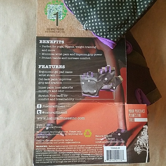 Natural Fitness Wags Wrist Assured Gloves - Picture 3 of 8